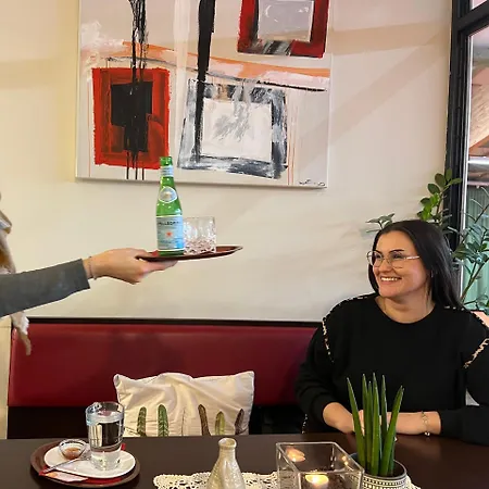 فندق Matchpoint آلتدورف باي نورنبرغ