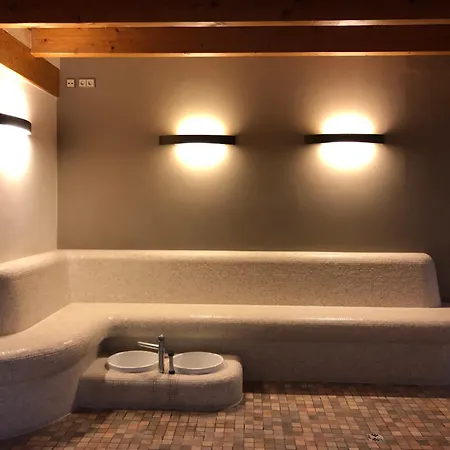 Matchpoint فندق 2*