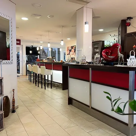 فندق Matchpoint 2*