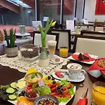 麦琪鲍恩特酒店 2*