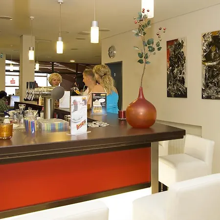 Matchpoint Hotel 2*