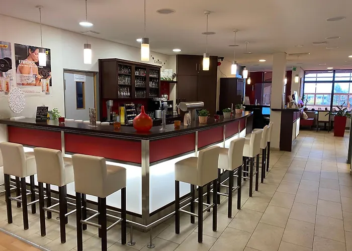 Отель Matchpoint Альтдорф-бай-Нюрнберг