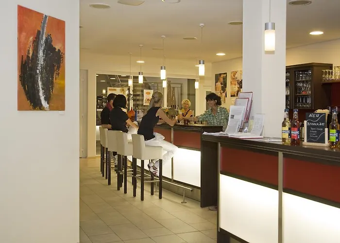 Отель Matchpoint 2*